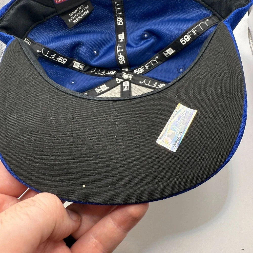 New‎ Era 59Fifty Toronto Blue Jays Canada Maple Leaf Blue Fitted Hat 6 7/8